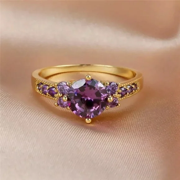 NEW Luxury Dainty Purple Crystal Stone Ring - Picture 4 of 8